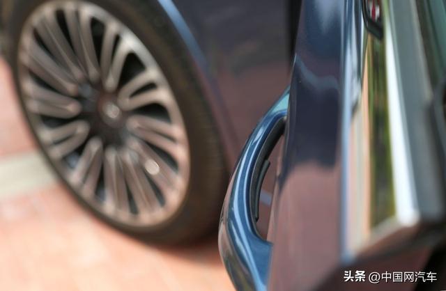 试驾丨林肯飞行家 美式豪华将舒适进行到底(图8)