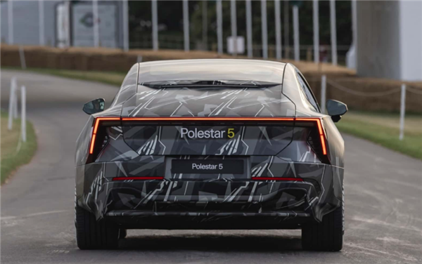 “全球高性能电动汽车品牌”极星Polestar 5在古德伍德速度节中首次亮相(图4)