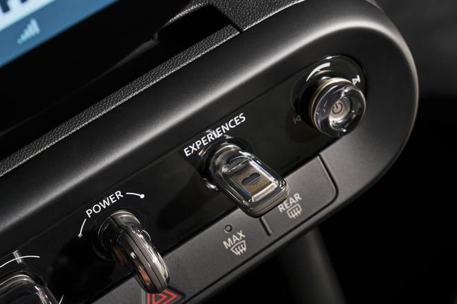 MINI品牌开启电动化进程：电动MINI Cooper主打极简设计与数字化体验(图7)