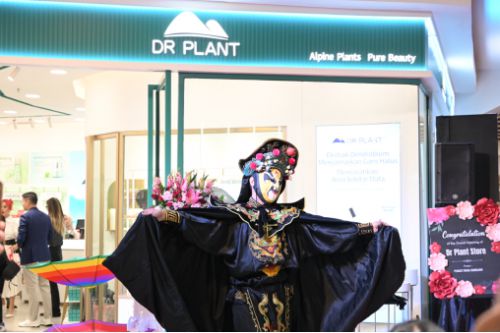 植物医生单品牌店亮相印尼雅加达向世界展示中国美妆品牌名片(图3)