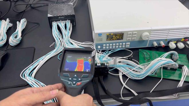 新16Pin 接口实测温度低、即使不完全插入也可以满血输出(图2)