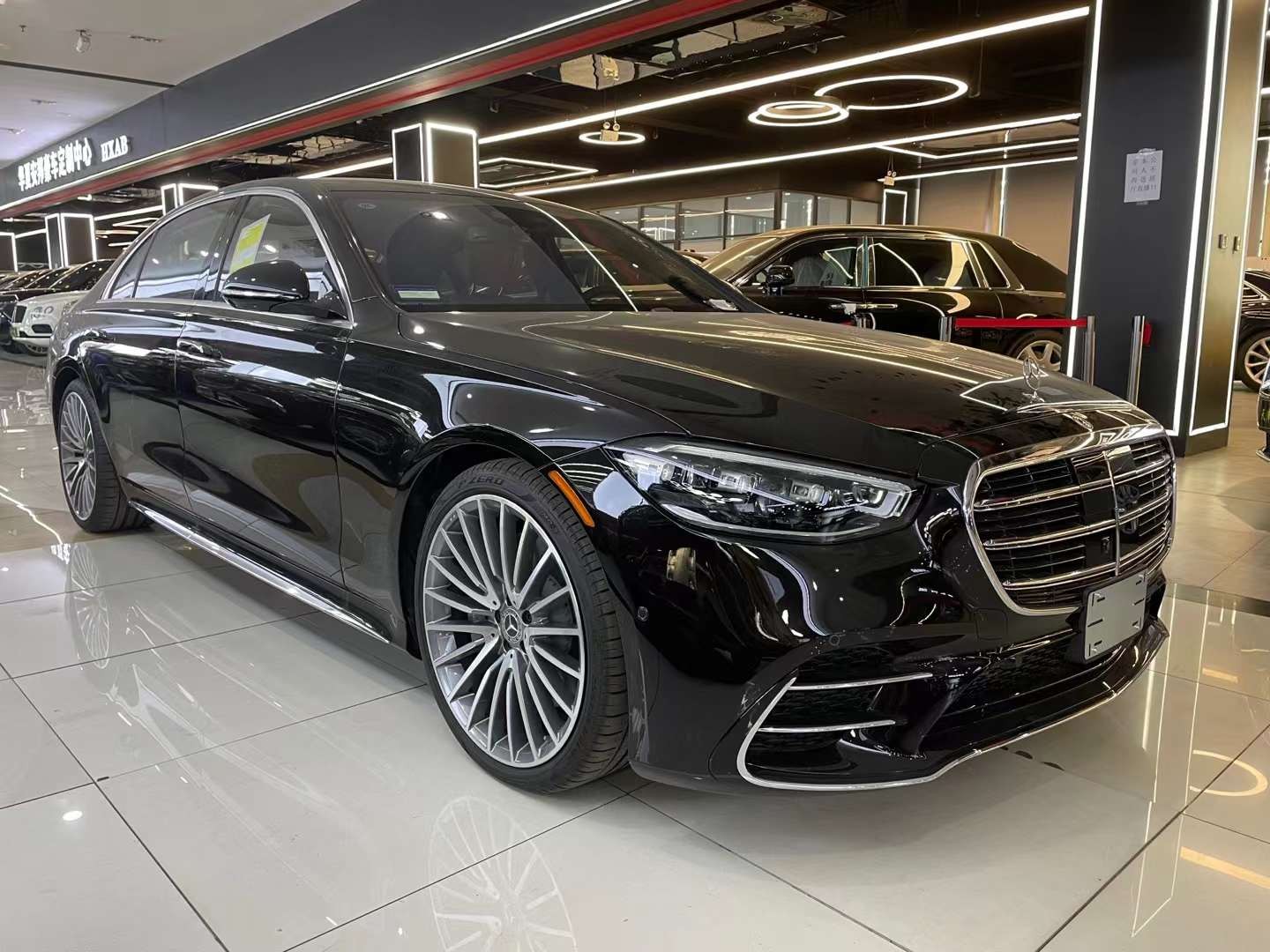 2023款奔驰s500现车特惠 纯进口奔驰s500 欢迎致电咨询(图3)