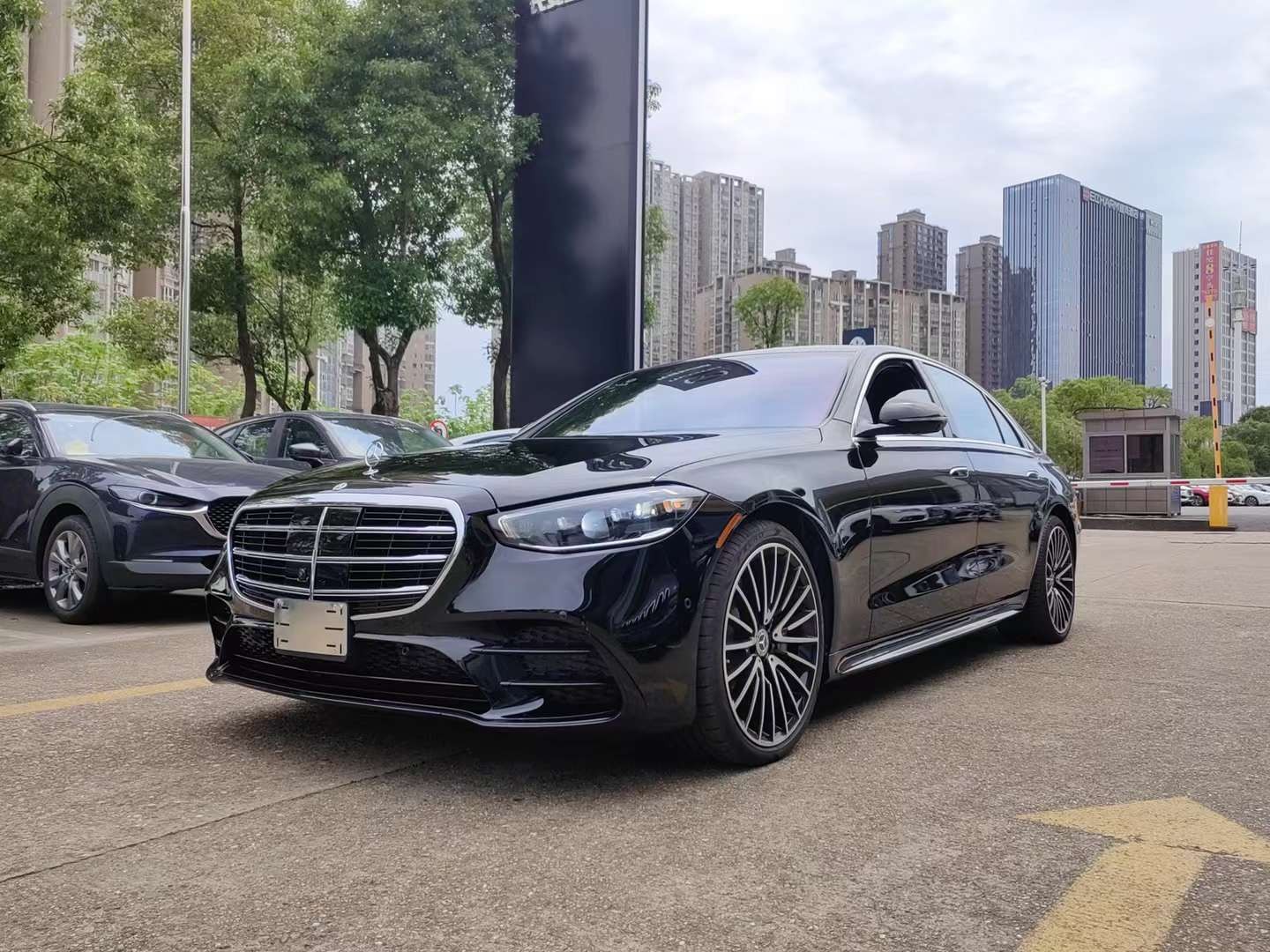 2023款奔驰s500现车特惠 纯进口奔驰s500 欢迎致电咨询(图5)