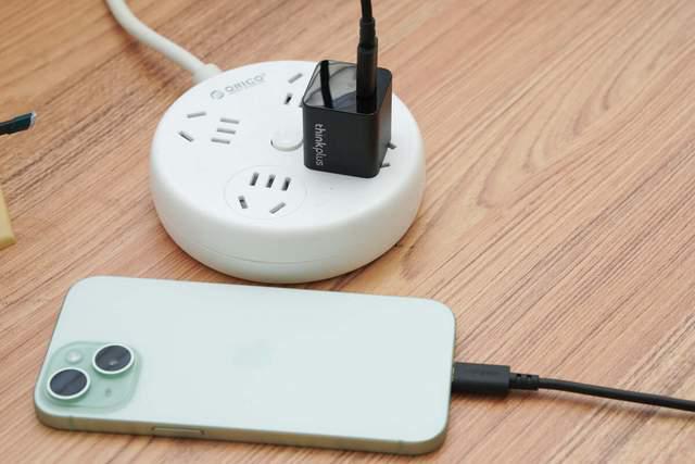 多功率段覆盖多彩快充thinkplus口红30W氮化镓快充评测(图16)