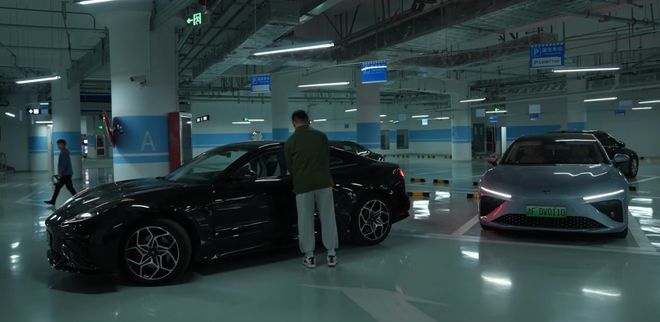 感谢中国品牌！零百3秒7的跑车都这么便宜了(图7)