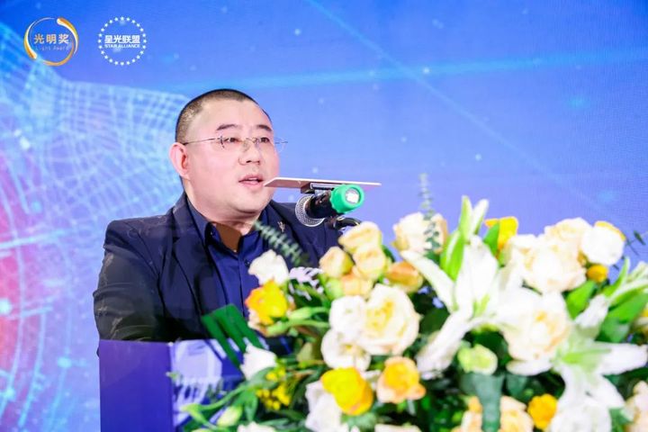 2023“光明奖”重磅发布！雷士、欧普、木林森、佛山照明等入选“年度品牌TOP 10”！(图2)