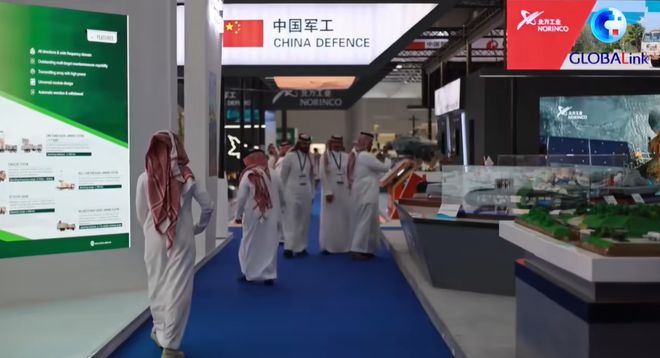 中国疯狂输出这谁受得了！美国试图碾压却被盟友拍下！(图2)