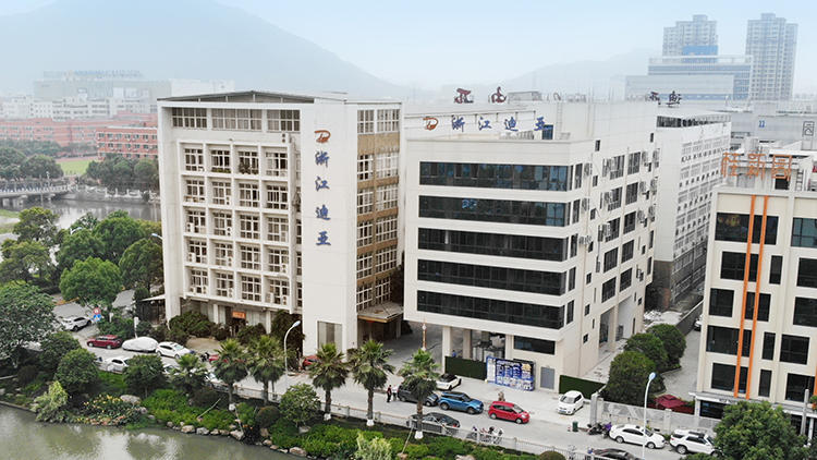 拥有自主品牌牢牢掌握话语权和定价权 这家外贸女装企业很“韧性”(图2)