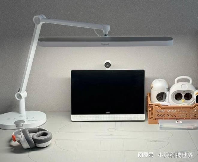 护眼台灯哪个牌子好用？五款知名护眼台灯测评分享(图8)