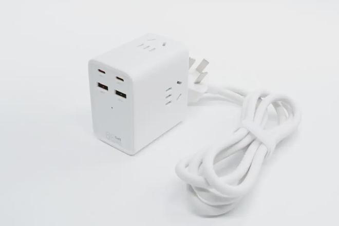 引领高效快充新时代多家知名品牌快充插排均内置氮化镓合封芯片(图14)