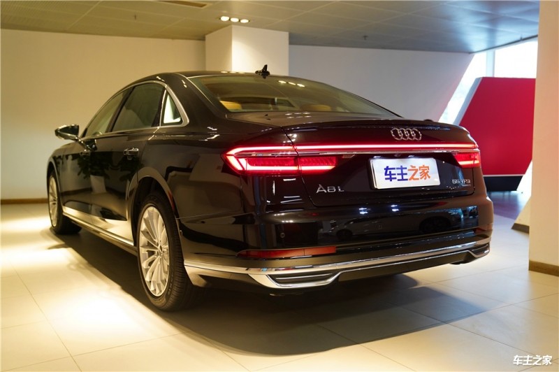 全新奥迪A8定义着品牌对豪华的理解(图2)