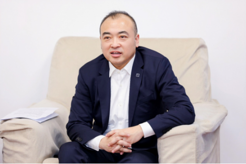 电车充电服务团体标准发布 极氪赵昱辉：带动更多品牌加入 惠及整个行业和所有用户(图2)