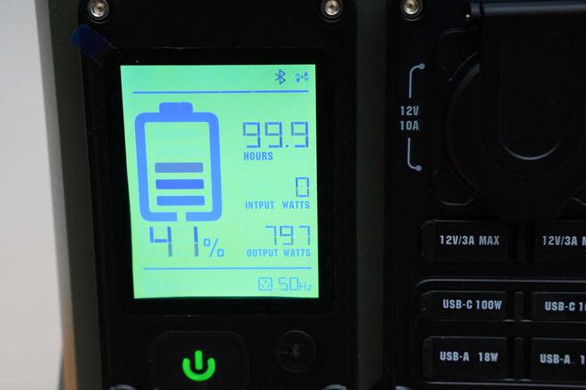10台设备同时输出自带多功能储物盒EHOM EP600户外电源评测(图27)