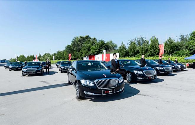 红旗最有面子的3款车！30T+8AT能输出337马力还有全系四驱MPV(图2)